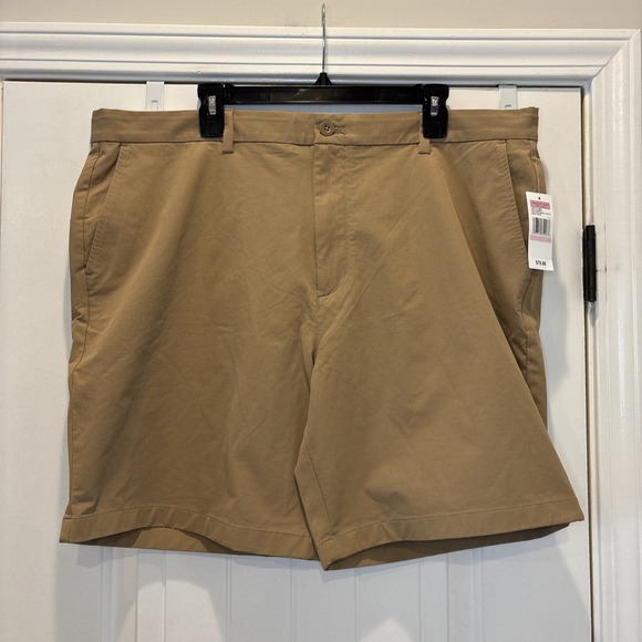 Vineyard Vines Performance Breaker Shorts Mens 40 Khaki Golf Preppy Casual NEW - Picture 1 of 6